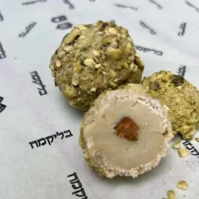 כדור ופל פיסטוק